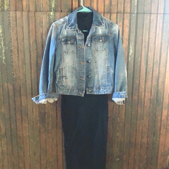 Black Ribbed Dress - Picture 5 of 5